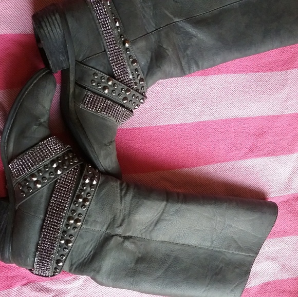 Not Rated Glitter Boots - Picture 8 of 8